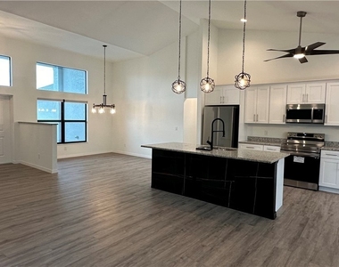 3548 Ceitus Parkway - Photo Thumbnail 9