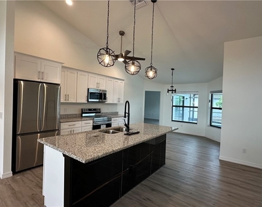 3548 Ceitus Parkway - Photo Thumbnail 7