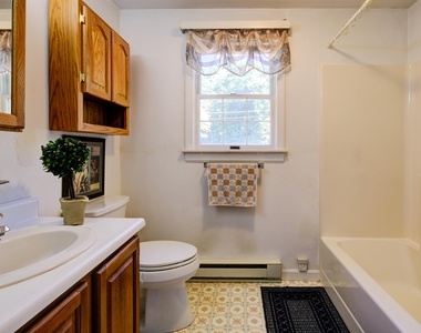 98 Washington - Photo Thumbnail 15