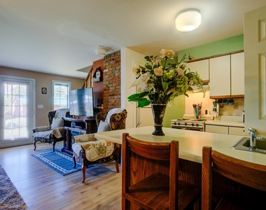 98 Washington - Photo Thumbnail 12