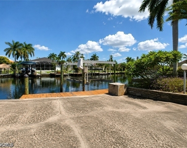 1709 Se 44th Street - Photo Thumbnail 28