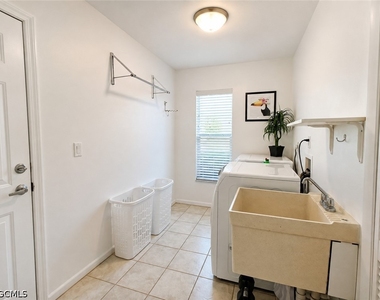 1709 Se 44th Street - Photo Thumbnail 21