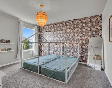 17890 Saddle Road - Photo Thumbnail 31