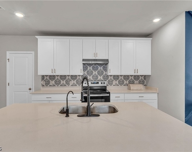 17890 Saddle Road - Photo Thumbnail 12
