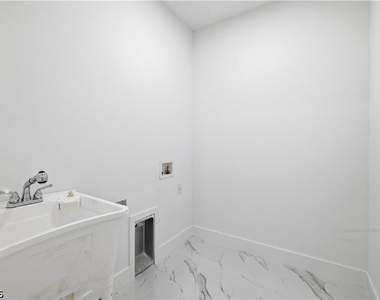 1436 Graham Circle - Photo Thumbnail 15