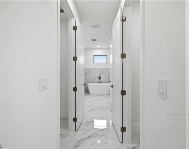 1436 Graham Circle - Photo Thumbnail 10