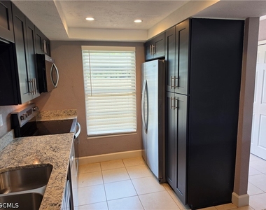 16251 Dublin Circle - Photo Thumbnail 9