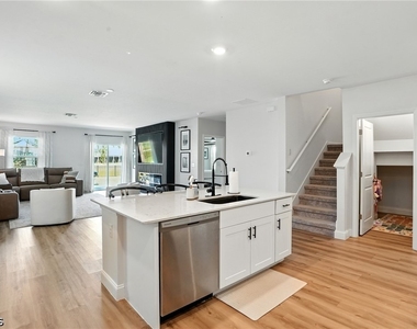 17765 Paradiso Way - Photo Thumbnail 12