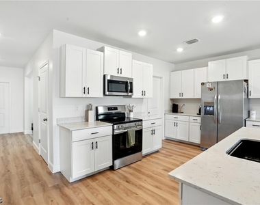 17765 Paradiso Way - Photo Thumbnail 14