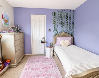 210 Windrift Court - Photo Thumbnail 33