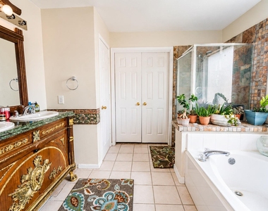 210 Windrift Court - Photo Thumbnail 30