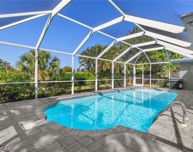 248 Bay Meadows Drive - Photo Thumbnail 24