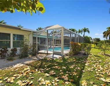 248 Bay Meadows Drive - Photo Thumbnail 25