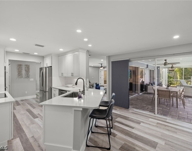 248 Bay Meadows Drive - Photo Thumbnail 9