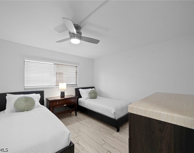 6400 Estero Boulevard - Photo Thumbnail 17