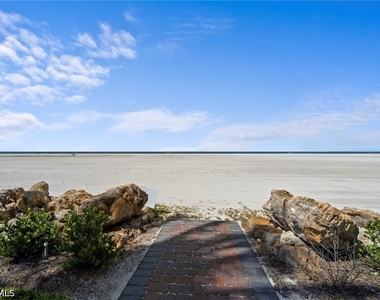 6400 Estero Boulevard - Photo Thumbnail 34