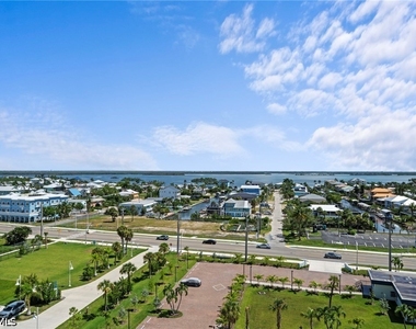 6400 Estero Boulevard - Photo Thumbnail 30
