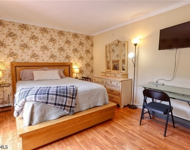 1724 Park Meadows Drive - Photo Thumbnail 19