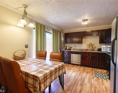 1724 Park Meadows Drive - Photo Thumbnail 10
