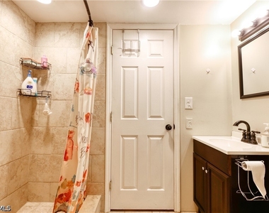 1724 Park Meadows Drive - Photo Thumbnail 15