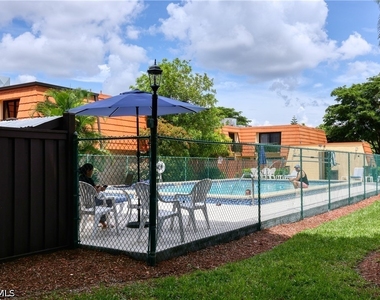 1724 Park Meadows Drive - Photo Thumbnail 26