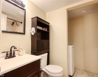 1724 Park Meadows Drive - Photo Thumbnail 14