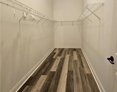 5253 Messina Street - Photo Thumbnail 11