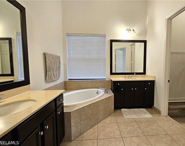 5253 Messina Street - Photo Thumbnail 10