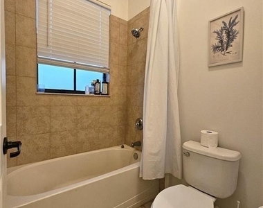 5253 Messina Street - Photo Thumbnail 15