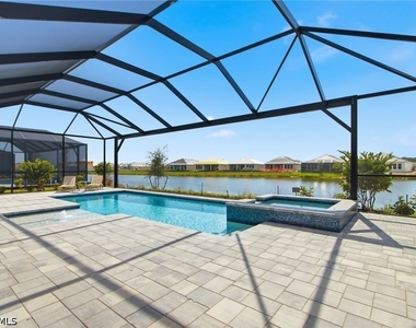 15755 Modena Street - Photo Thumbnail 12