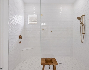 15755 Modena Street - Photo Thumbnail 11