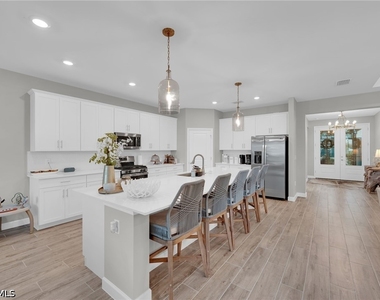 18336 Parksville Drive - Photo Thumbnail 7