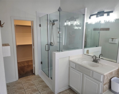 28510 Rustic Pines Court - Photo Thumbnail 4