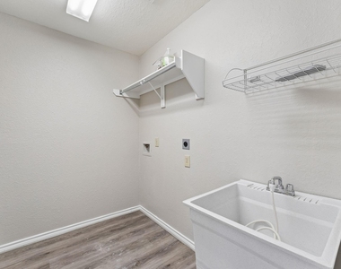 28510 Rustic Pines Court - Photo Thumbnail 23