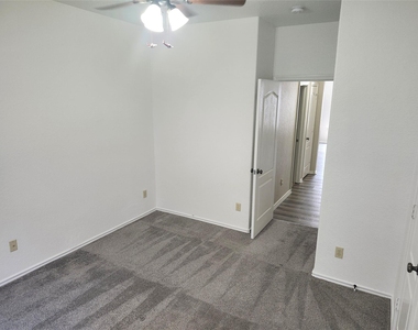28510 Rustic Pines Court - Photo Thumbnail 12