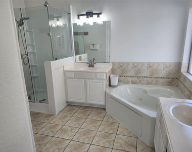 28510 Rustic Pines Court - Photo Thumbnail 5