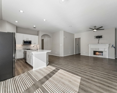 28510 Rustic Pines Court - Photo Thumbnail 8