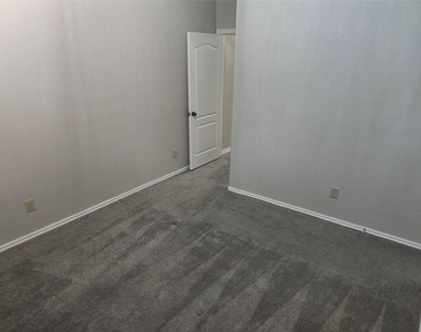 28510 Rustic Pines Court - Photo Thumbnail 16