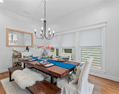 501 Columbia Street - Photo Thumbnail 9