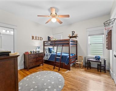 501 Columbia Street - Photo Thumbnail 16