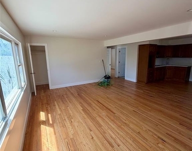 236-238 Stuyvesant - Photo Thumbnail 5