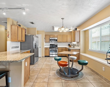 18223 Lundar Lane - Photo Thumbnail 4