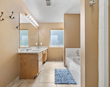 18223 Lundar Lane - Photo Thumbnail 7