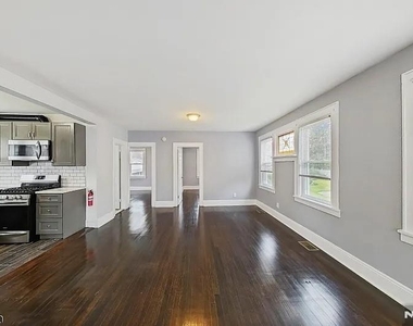 149 Speer - Photo Thumbnail 2