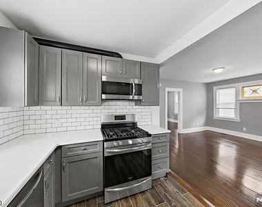 149 Speer - Photo Thumbnail 4