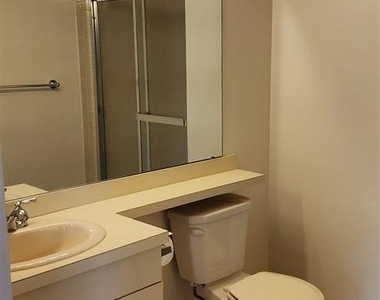 1265 Mulberry - Photo Thumbnail 23