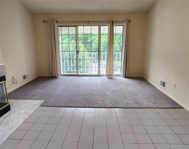 1265 Mulberry - Photo Thumbnail 2