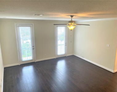 1403 Adell Rose Lane - Photo Thumbnail 8