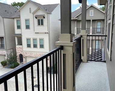 1403 Adell Rose Lane - Photo Thumbnail 10
