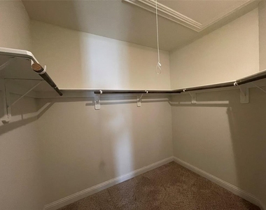 1403 Adell Rose Lane - Photo Thumbnail 12